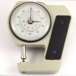 Messuhr zum Vermessen von ausgehobelten<br>Hlzern - Hersteller: Kfer