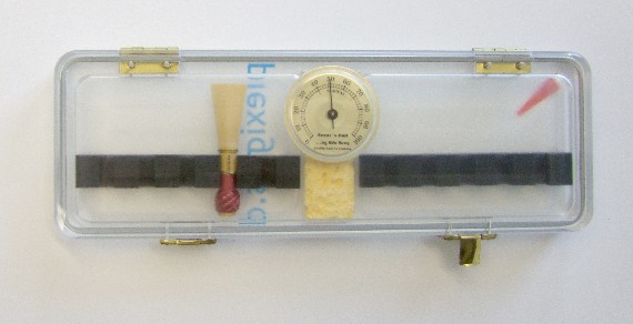Etui fr 10 Fagottrohre - Plexiglas<br>mit Hygrometer und Luftbefeuchter